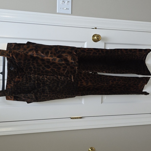 CAbi Party Leopard Print Wide-Leg Pants And Tank Top. Medium Tank. Large Pant - Picture 3 of 5